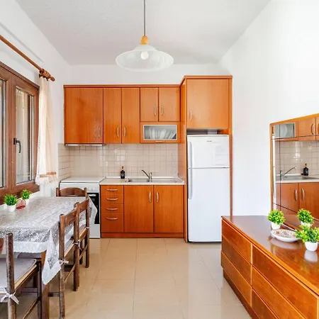 Beachfront Family With Garden In Halkidiki Apartman *