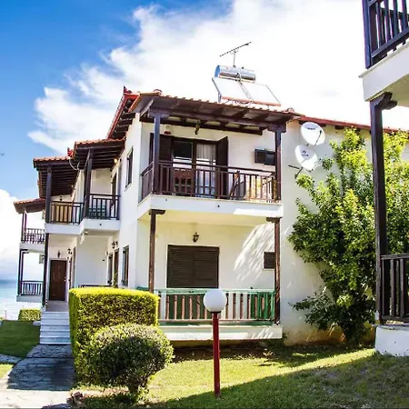 Beachfront Family With Garden In Halkidiki * Πολύχρονο